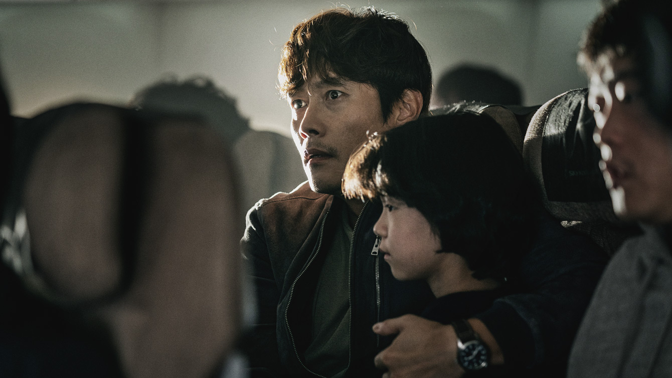 Review: Star-Studded K-Movie "Emergency Declaration" Flies Astray Into  Implausible Skies | Cinema Escapist